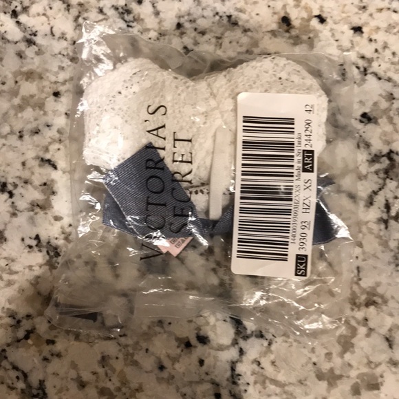 Victoria’s Secret-NWT Dream Angels Cheeky Panty XS - Picture 5 of 7